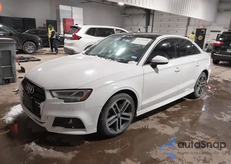 2019 Audi A3 40 Premium из США, поврежденный, VIN WAUGUGFF0K1011243
